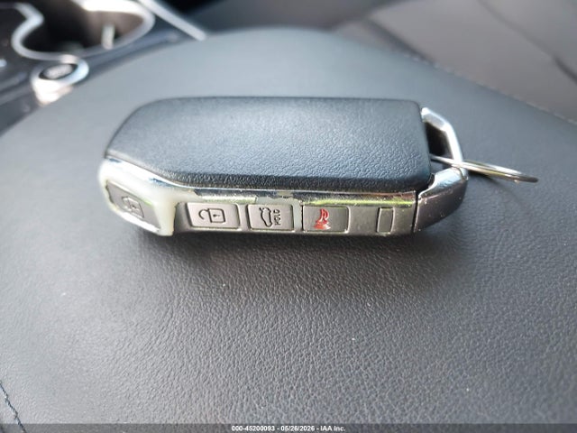 5XXG14J28NG110044 KIA K5 LXS