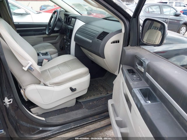 Продаж на аукціоні авто 2008 Dodge Grand Caravan Sxt, vin: 2D8HN54X38R683291, номер лоту: 45200092