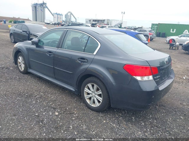 45200111 :رقم المزاد ، 4S3BMBC63C3005866 vin ، 2012 Subaru Legacy 2.5i Premium مزاد بيع