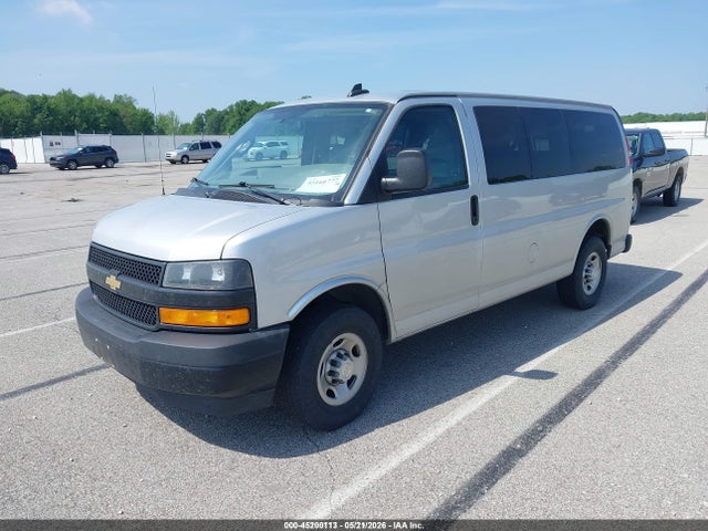 Продажа на аукционе авто 2023 Chevrolet Express Passenger Rwd 2500 Regular Wheelbase Ls, vin: 1GAWGEFP2P1106566, номер лота: 45200113