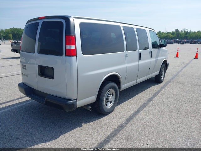 Продажа на аукционе авто 2023 Chevrolet Express Passenger Rwd 2500 Regular Wheelbase Ls, vin: 1GAWGEFP2P1106566, номер лота: 45200113