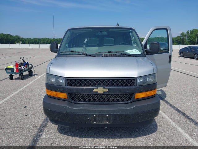 Продажа на аукционе авто 2023 Chevrolet Express Passenger Rwd 2500 Regular Wheelbase Ls, vin: 1GAWGEFP2P1106566, номер лота: 45200113