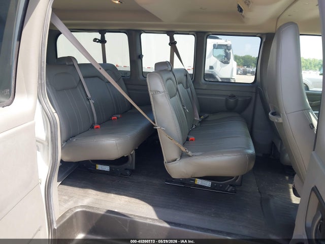Продажа на аукционе авто 2023 Chevrolet Express Passenger Rwd 2500 Regular Wheelbase Ls, vin: 1GAWGEFP2P1106566, номер лота: 45200113