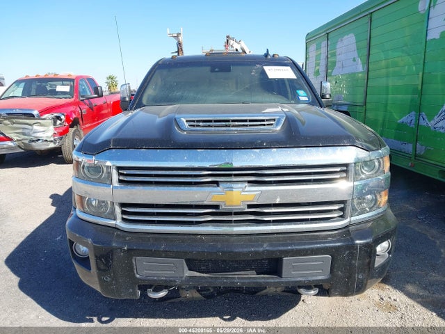 Продажа на аукционе авто 2017 Chevrolet Silverado 3500hd High Country, vin: 1GC4K1EY3HF158177, номер лота: 45200165