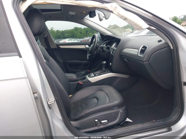 2013 Audi A4 Premium მანქანა იყიდება აუქციონზე, vin: WAUBFAFL4DN038948, აუქციონის ნომერი: 45200203