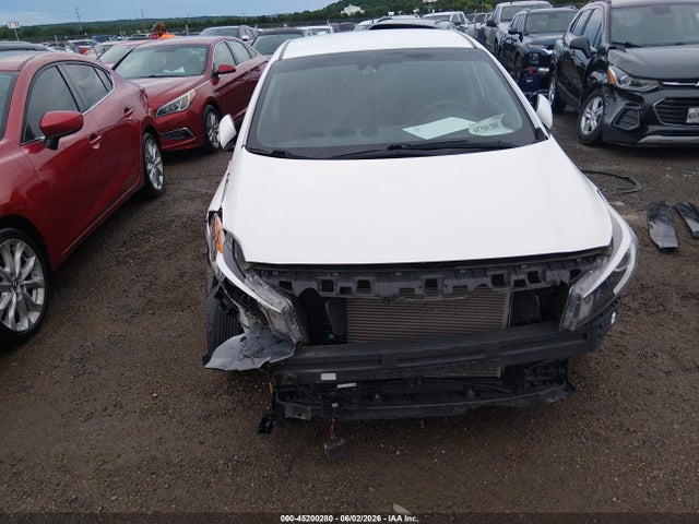 2017 Kia Forte S მანქანა იყიდება აუქციონზე, vin: 3KPFL4A75HE057558, აუქციონის ნომერი: 45200280