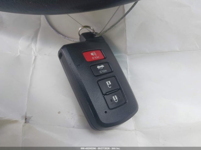 4T1BF1FK8HU756455 Toyota CAMRY XLE