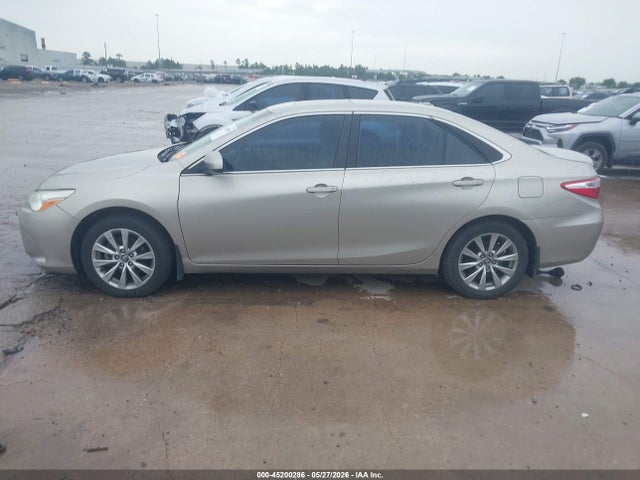 4T1BF1FK8HU756455 Toyota CAMRY XLE