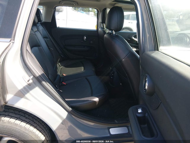 Продаж на аукціоні авто 2016 Mini Clubman Cooper, vin: WMWLN5C56G2E30410, номер лоту: 45200338