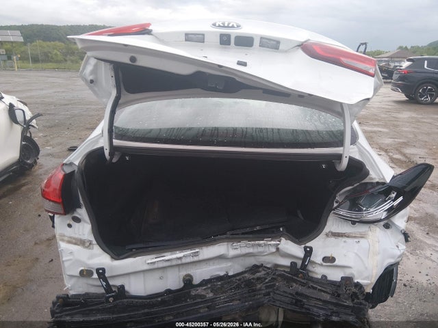 45200357 :رقم المزاد ، 3KPFL4A72JE215764 vin ، 2018 Kia Forte Lx مزاد بيع