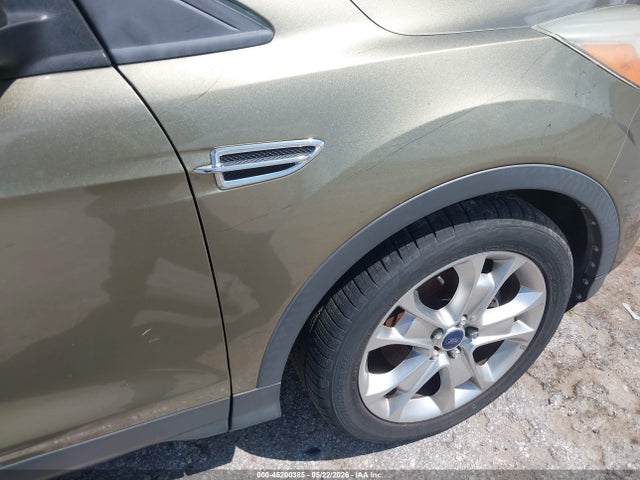 45200385 :رقم المزاد ، 1FMCU0HX1DUC47928 vin ، 2013 Ford Escape Sel مزاد بيع