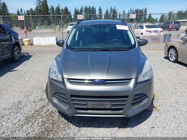1FMCU9GX5EUE14198 Ford ESCAPE SE