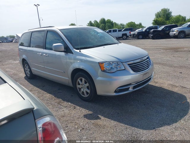 2011 Chrysler Town & Country Touring მანქანა იყიდება აუქციონზე, vin: 2A4RR5DG4BR637011, აუქციონის ნომერი: 45200422