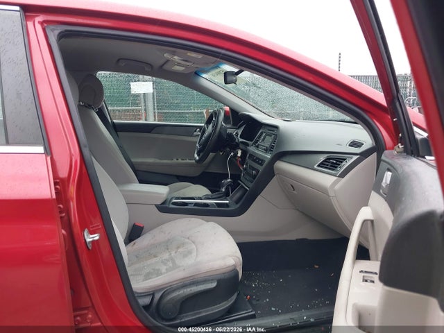 45200436 :رقم المزاد ، 5NPE24AF9HH477423 vin ، 2017 Hyundai Sonata Se مزاد بيع