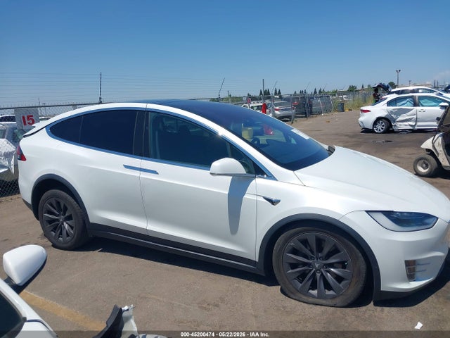 5YJXCAE24JF141176 Tesla Model X 100d/75d/p100d