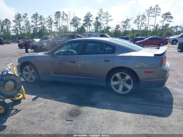 45200492 :رقم المزاد ، 2C3CDXHG4CH271823 vin ، 2012 Dodge Charger Sxt مزاد بيع