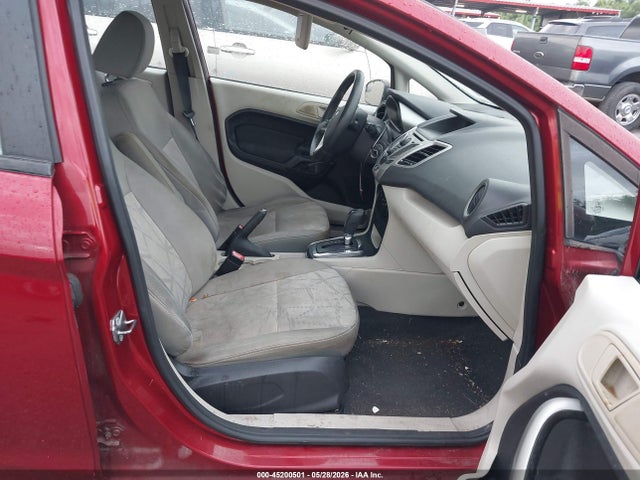 45200501 :رقم المزاد ، 3FADP4BJ2DM146337 vin ، 2013 Ford Fiesta Se مزاد بيع