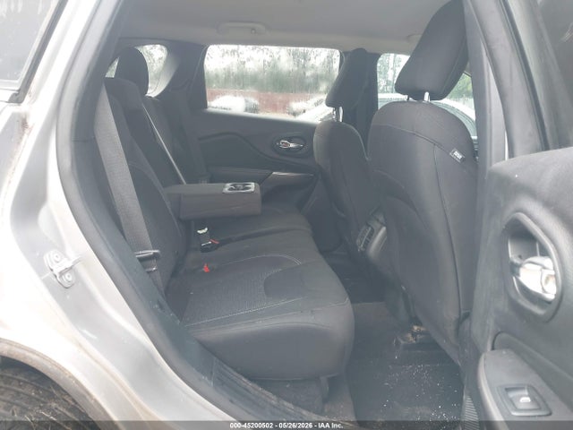 2019 Jeep Cherokee Latitude Fwd მანქანა იყიდება აუქციონზე, vin: 1C4PJLCB8KD215972, აუქციონის ნომერი: 45200502