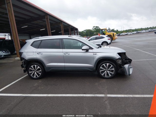 2022 Volkswagen Taos 1.5t Se მანქანა იყიდება აუქციონზე, vin: 3VVRX7B23NM031856, აუქციონის ნომერი: 45200525