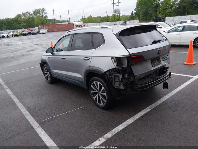 2022 Volkswagen Taos 1.5t Se მანქანა იყიდება აუქციონზე, vin: 3VVRX7B23NM031856, აუქციონის ნომერი: 45200525