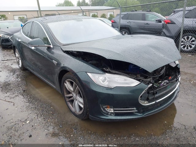 2014 Tesla Model S P85 მანქანა იყიდება აუქციონზე, vin: 5YJSA1H10EFP49396, აუქციონის ნომერი: 45200542