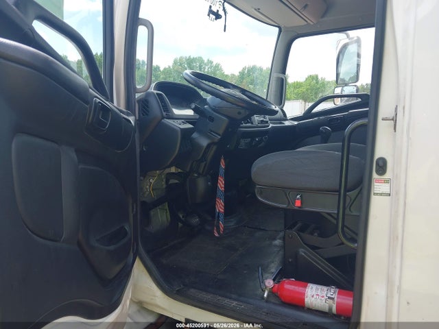 Продажа на аукционе авто 2015 Hino Hino 338, vin: 5PVNV8JV5F4S54711, номер лота: 45200591