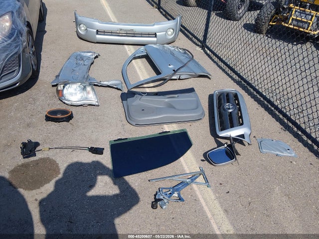 2009 Toyota Tacoma Prerunner V6 მანქანა იყიდება აუქციონზე, vin: 3TMKU72N69M021427, აუქციონის ნომერი: 45200607