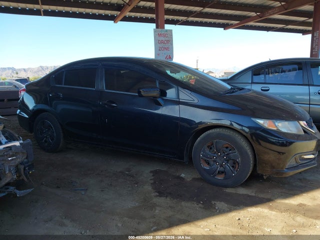 Продажа на аукционе авто 2015 Honda Civic Lx, vin: 2HGFB2E58FH531652, номер лота: 45200609