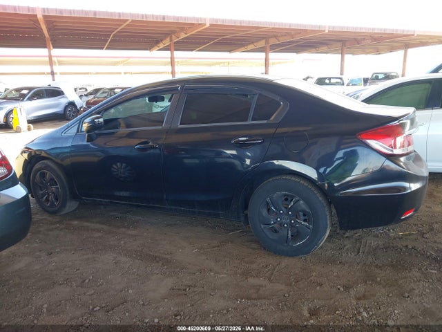 Продажа на аукционе авто 2015 Honda Civic Lx, vin: 2HGFB2E58FH531652, номер лота: 45200609