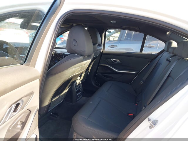 WBA5R1C53KAK09252 BMW 330I