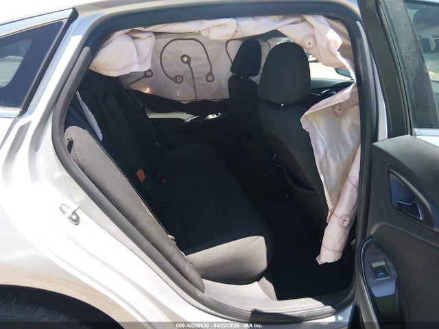 1G1ZD5ST2JF124519 Chevrolet MALIBU LT