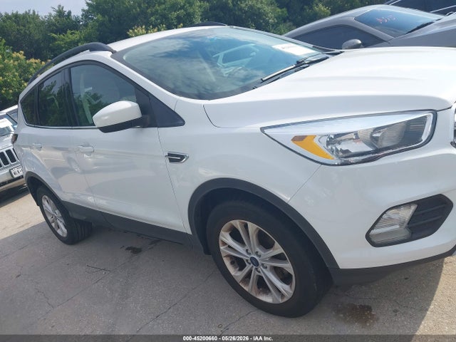 Продаж на аукціоні авто 2018 Ford Escape Se, vin: 1FMCU0GD7JUD07052, номер лоту: 45200660
