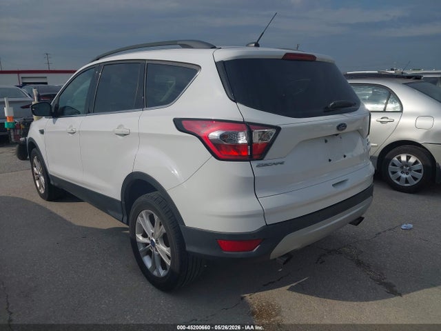 Продаж на аукціоні авто 2018 Ford Escape Se, vin: 1FMCU0GD7JUD07052, номер лоту: 45200660