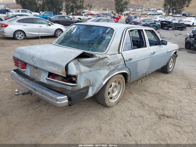1983 Mercedes-benz 300 Dt მანქანა იყიდება აუქციონზე, vin: WDBAB33A4DB030180, აუქციონის ნომერი: 45200683