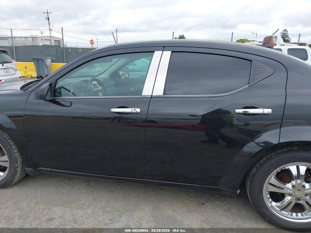 45200684 :رقم المزاد ، 1B3CC4FB0AN174418 vin ، 2010 Dodge Avenger Sxt مزاد بيع