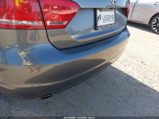 2014 Volkswagen Passat 1.8t Se მანქანა იყიდება აუქციონზე, vin: 1VWBT7A35EC117366, აუქციონის ნომერი: 45200693