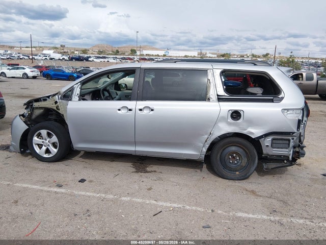 Toyota Sienna Le 8 Passenger 2015 5TDKK3DC3FS634840 Image 15