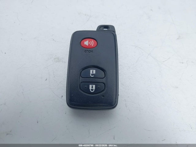 Toyota Prius V Three 2016 JTDZN3EU7GJ054549 Image 11