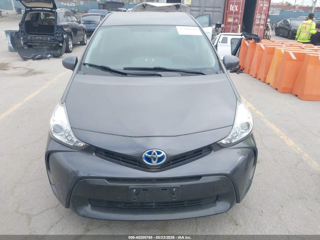 Toyota Prius V Three 2016 JTDZN3EU7GJ054549 Image 13