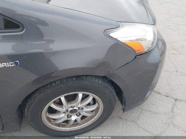 Toyota Prius V Three 2016 JTDZN3EU7GJ054549 Image 19