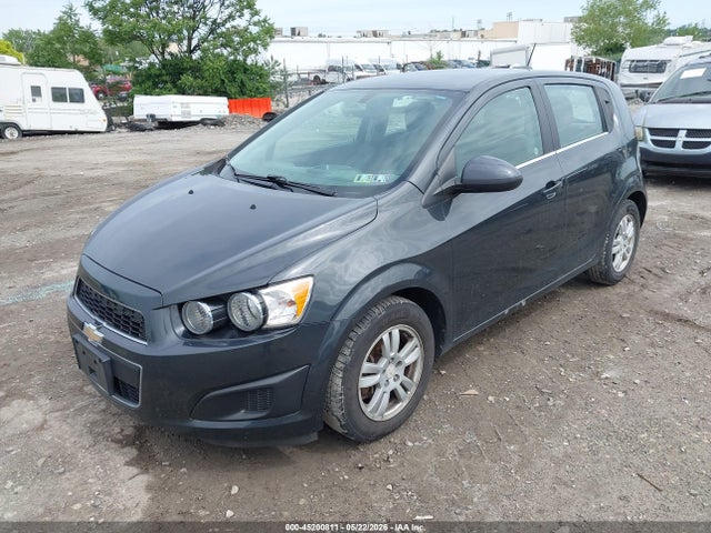 1G1JC6SH9F4208275 Chevrolet Sonic Lt Auto