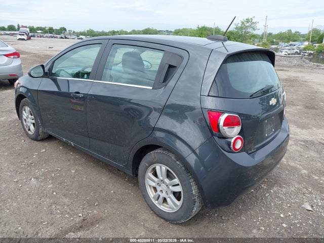 1G1JC6SH9F4208275 Chevrolet Sonic Lt Auto