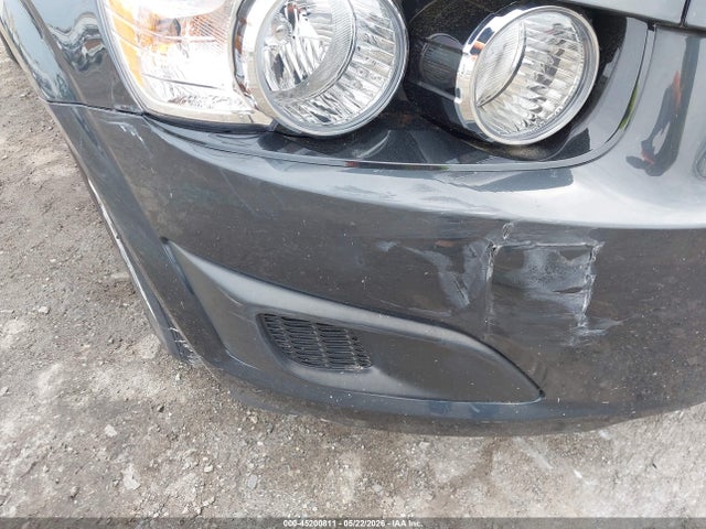 1G1JC6SH9F4208275 Chevrolet Sonic Lt Auto