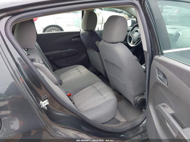 1G1JC6SH9F4208275 Chevrolet Sonic Lt Auto