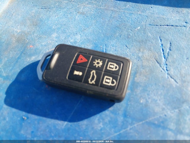 2013 Volvo S60 T5/t5 Platinum/t5 Premier/t5 Premier Plus მანქანა იყიდება აუქციონზე, vin: YV1612FS6D2202180, აუქციონის ნომერი: 45200818