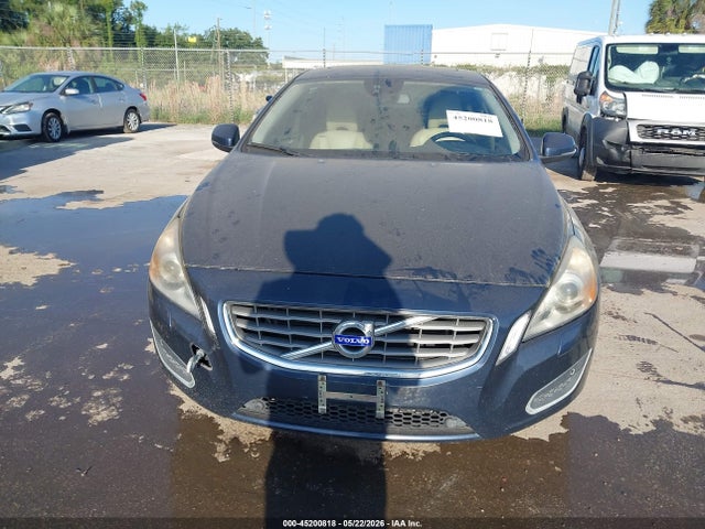 2013 Volvo S60 T5/t5 Platinum/t5 Premier/t5 Premier Plus მანქანა იყიდება აუქციონზე, vin: YV1612FS6D2202180, აუქციონის ნომერი: 45200818