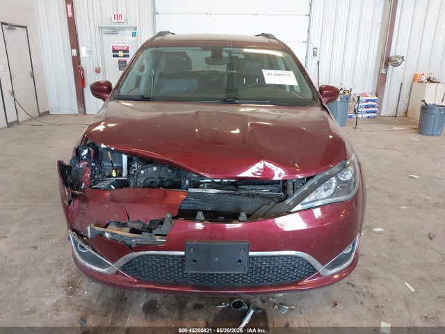 Продаж на аукціоні авто 2017 Chrysler Pacifica Touring-l, vin: 2C4RC1BGXHR576467, номер лоту: 45200821