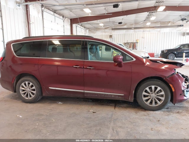 Aukcja sprzedaży 2017 Chrysler Pacifica Touring-l, vin: 2C4RC1BGXHR576467, numer aukcji: 45200821