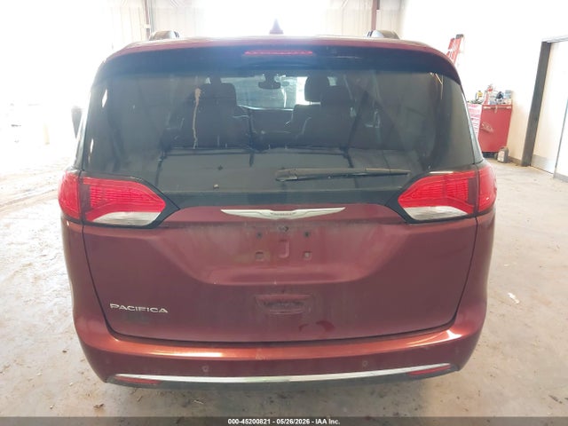 Продаж на аукціоні авто 2017 Chrysler Pacifica Touring-l, vin: 2C4RC1BGXHR576467, номер лоту: 45200821