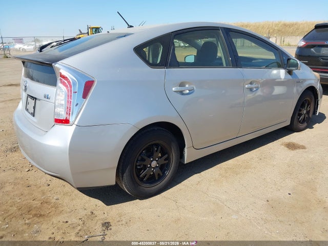 Продажа на аукционе авто 2013 Toyota Prius Two, vin: JTDKN3DU6D5689396, номер лота: 45200837